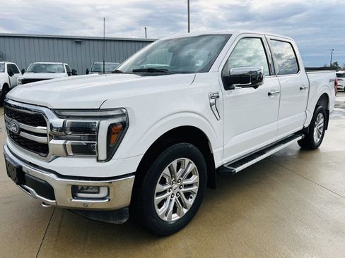 Used 2024 Ford F150 Lariat w/ FX4 Off-Road Package image 39