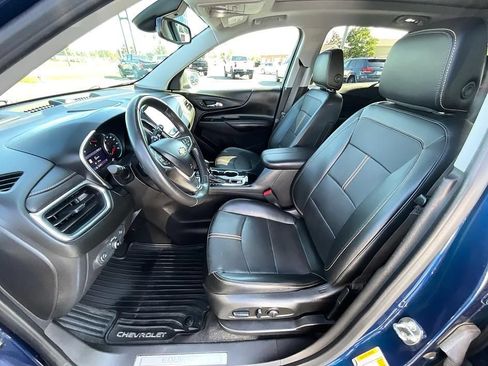 Used 2022 Chevrolet Equinox Premier AWD/4WD image 4