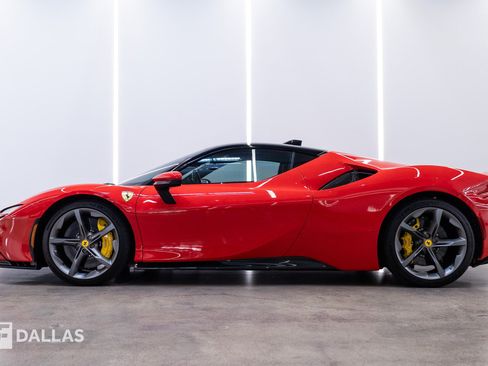 Used 2022 Ferrari SF90 Stradale AWD/4WD image 1