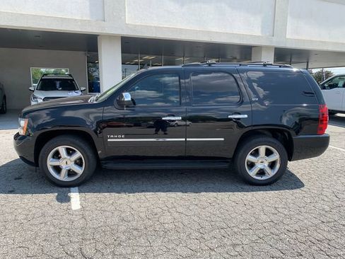 Used 2012 Chevrolet Tahoe LTZ RWD image 8