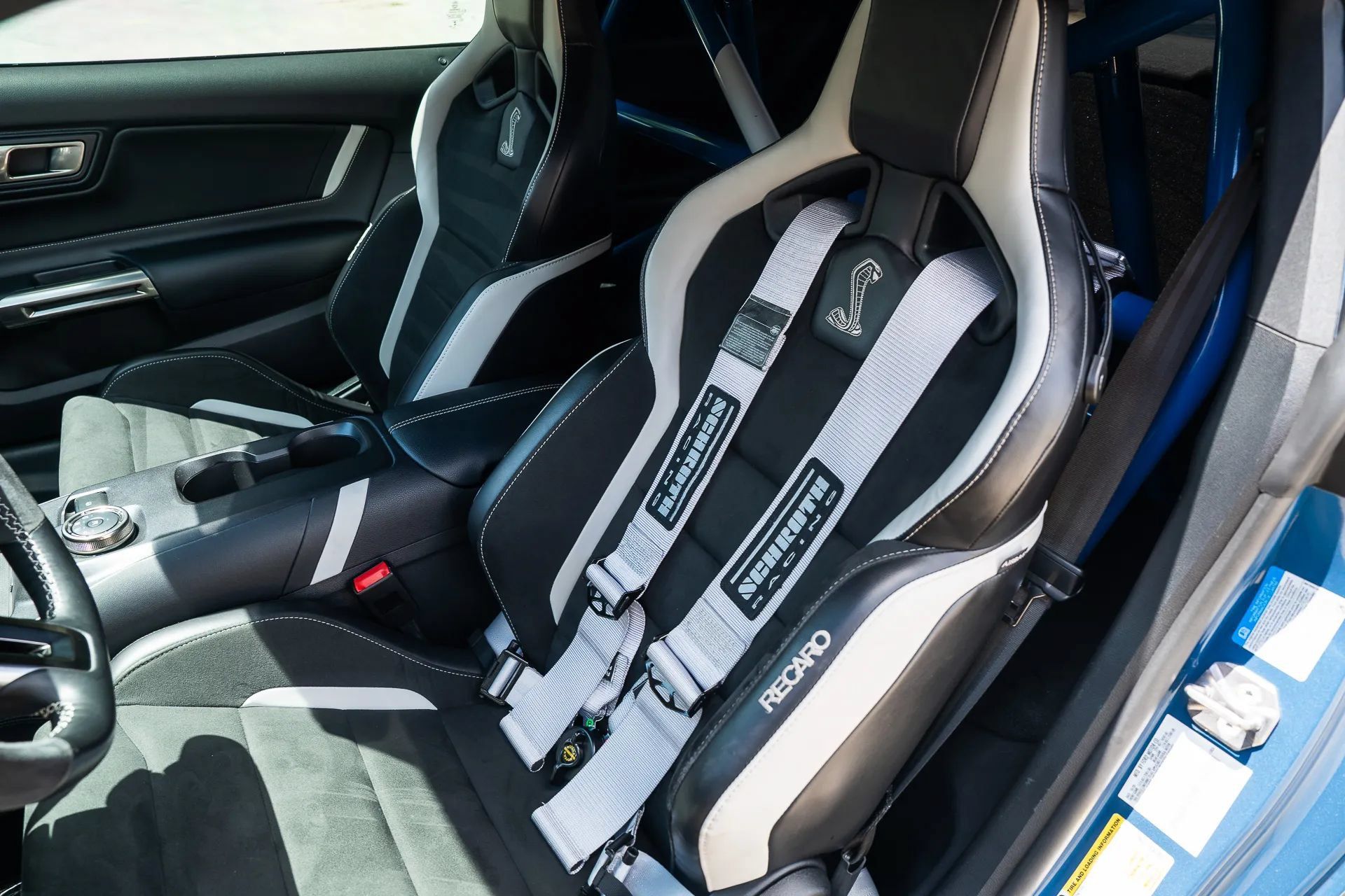 Used 2020 Ford Mustang Shelby GT500 w/ Technology Package RWD image 21