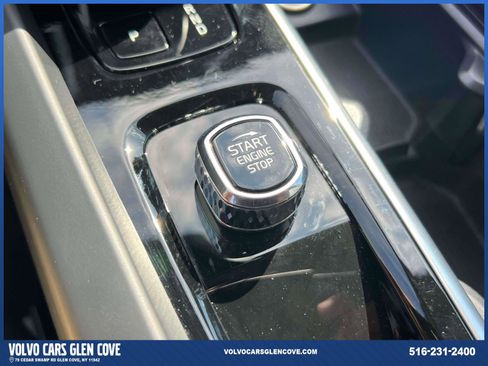 Used 2025 Volvo XC60 B5 Core w/ Protection Package Premier image 30