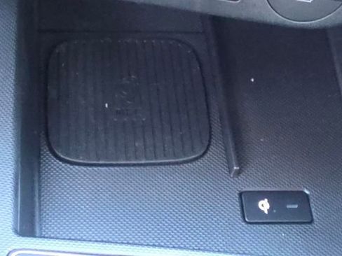 New 2025 Hyundai Elantra Limited w/ Cargo Package image 11