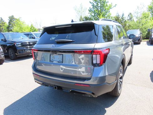 New 2026 Ford Explorer ST-Line AWD/4WD image 4