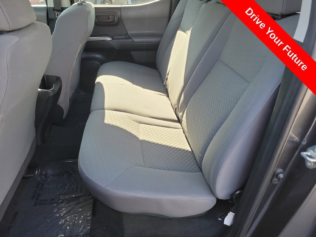 Used 2020 Toyota Tacoma SR5 RWD image 25