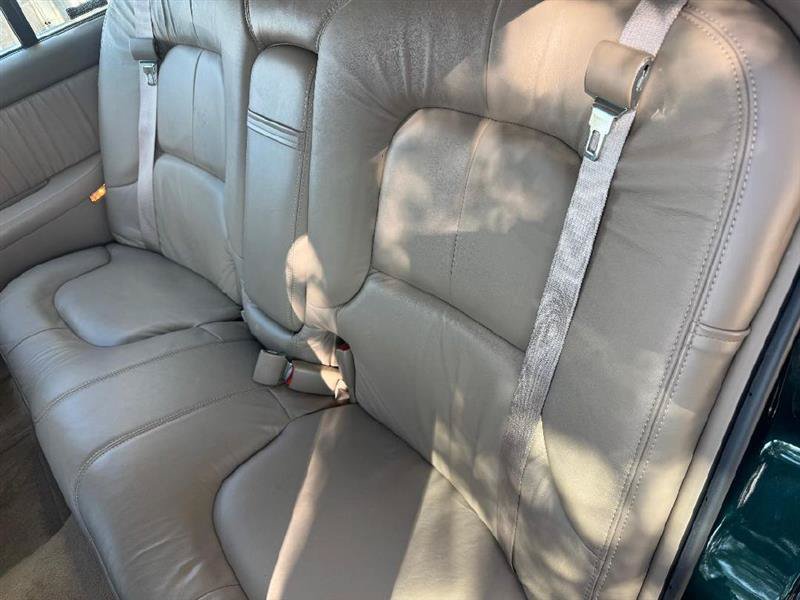 Used 1999 Buick Park Avenue w/ Prestige Opt Pkg FWD image 31