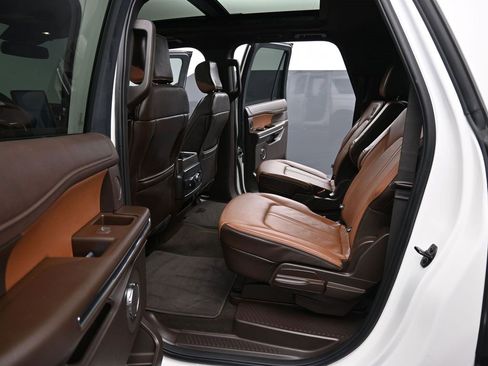 Used 2024 Ford Expedition Max King Ranch image 18