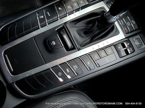 Used 2018 Porsche Macan Sport Edition image 59