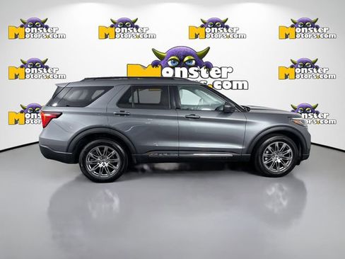 Used 2025 Ford Explorer Active w/ Active Comfort Package AWD/4WD image 4