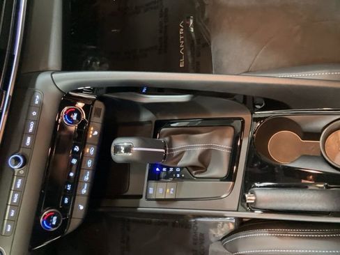 Used 2024 Hyundai Elantra N Base image 18