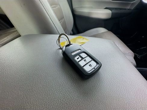 Used 2019 Honda CR-V EX-L image 41