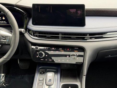 Used 2026 INFINITI QX60 Sport AWD/4WD image 14