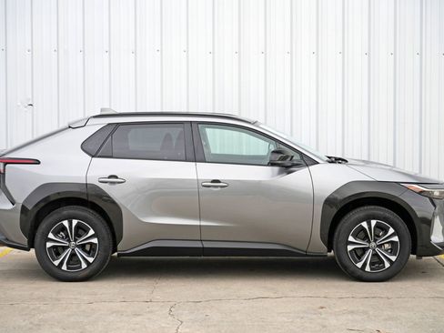 Used 2024 Toyota bZ4X AWD w/ Weather Package image 49