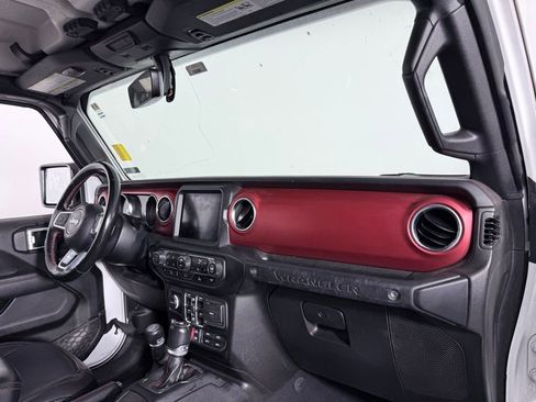 Used 2022 Jeep Wrangler Unlimited Rubicon w/ Steel Bumper Group image 25