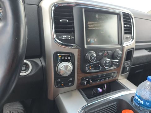Used 2017 RAM 1500 Laramie w/ Convenience Group AWD/4WD image 21