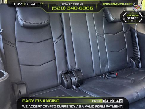 Used 2018 Cadillac Escalade Luxury RWD image 14