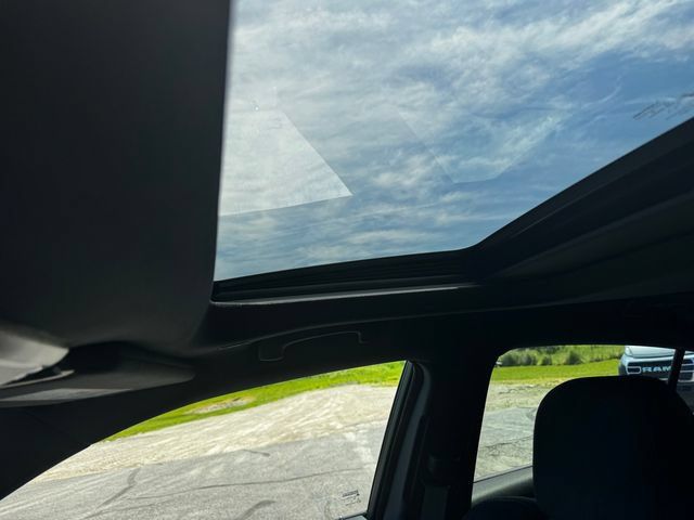 Certified 2023 Dodge Charger Scat Pack w/ Technology Group RWD image 36