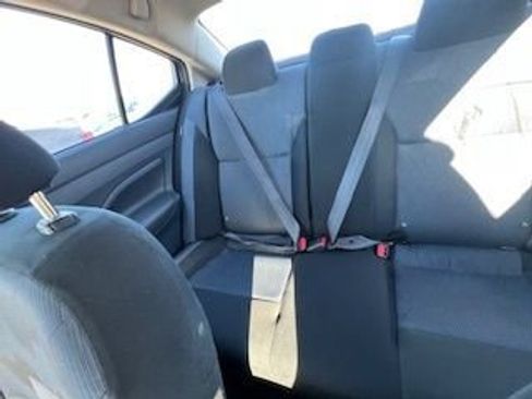 Used 2025 Nissan Versa SV image 12