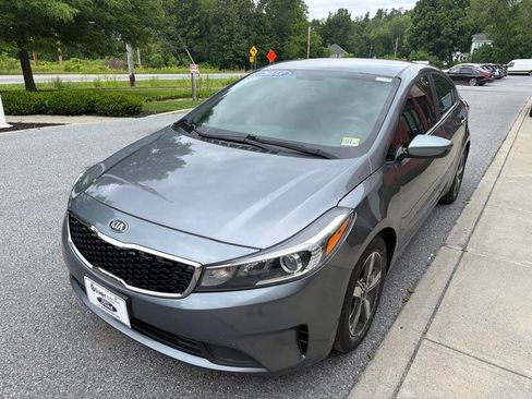 Used 2018 Kia Forte S FWD image 3
