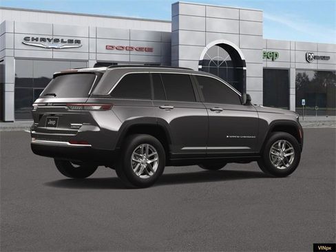 New 2024 Jeep Grand Cherokee Laredo X w/ Luxury Tech Group I image 8