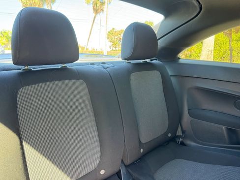 Used 2018 Volkswagen Beetle 2.0T S image 21