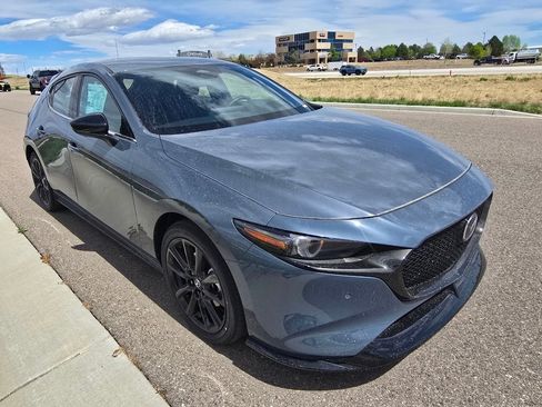 New 2026 MAZDA MAZDA3 Hatchback w/Premium Plus Pkg image 7