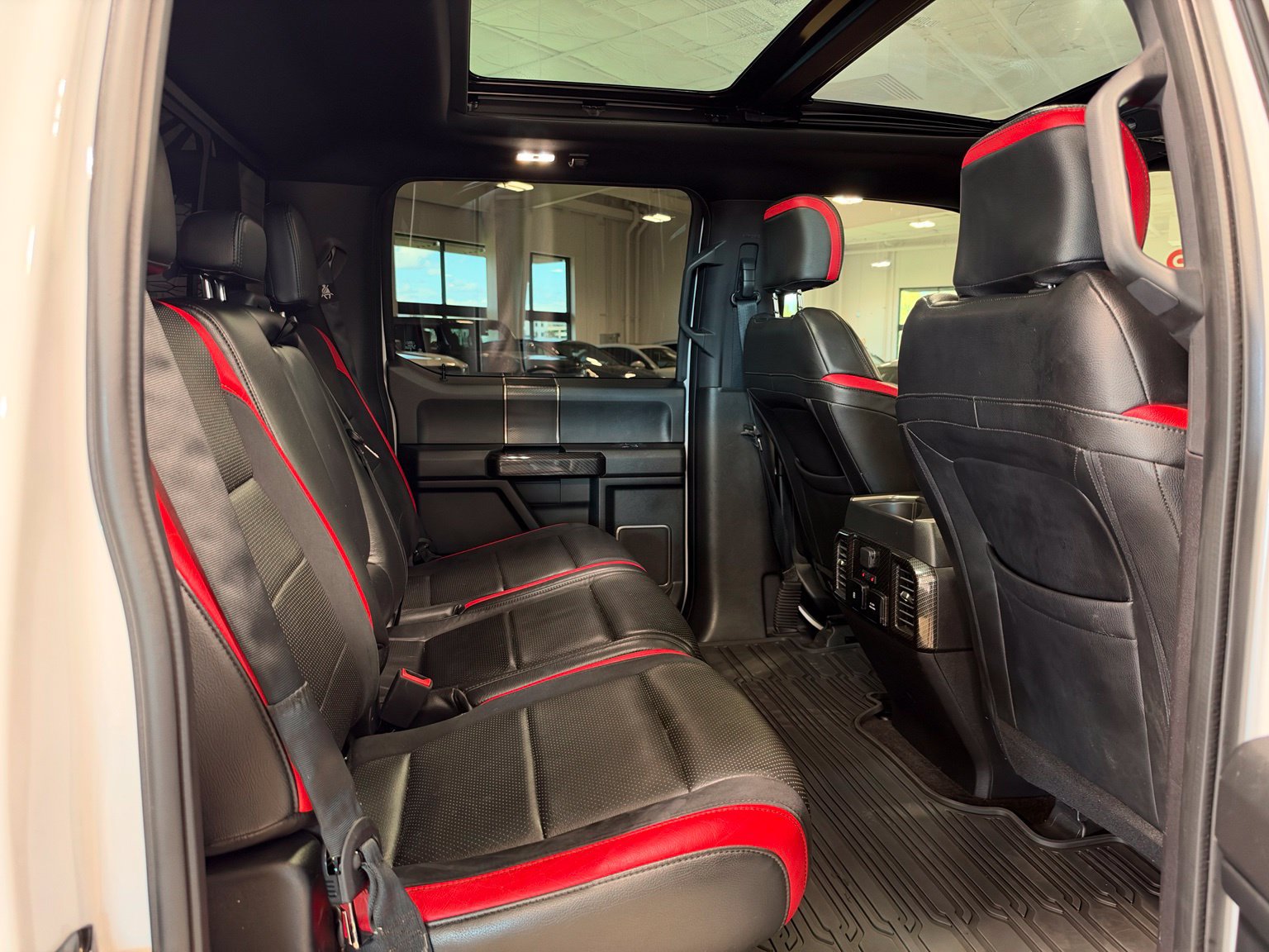 Used 2018 Ford F150 Raptor w/ Equipment Group 802A Luxury AWD/4WD image 45