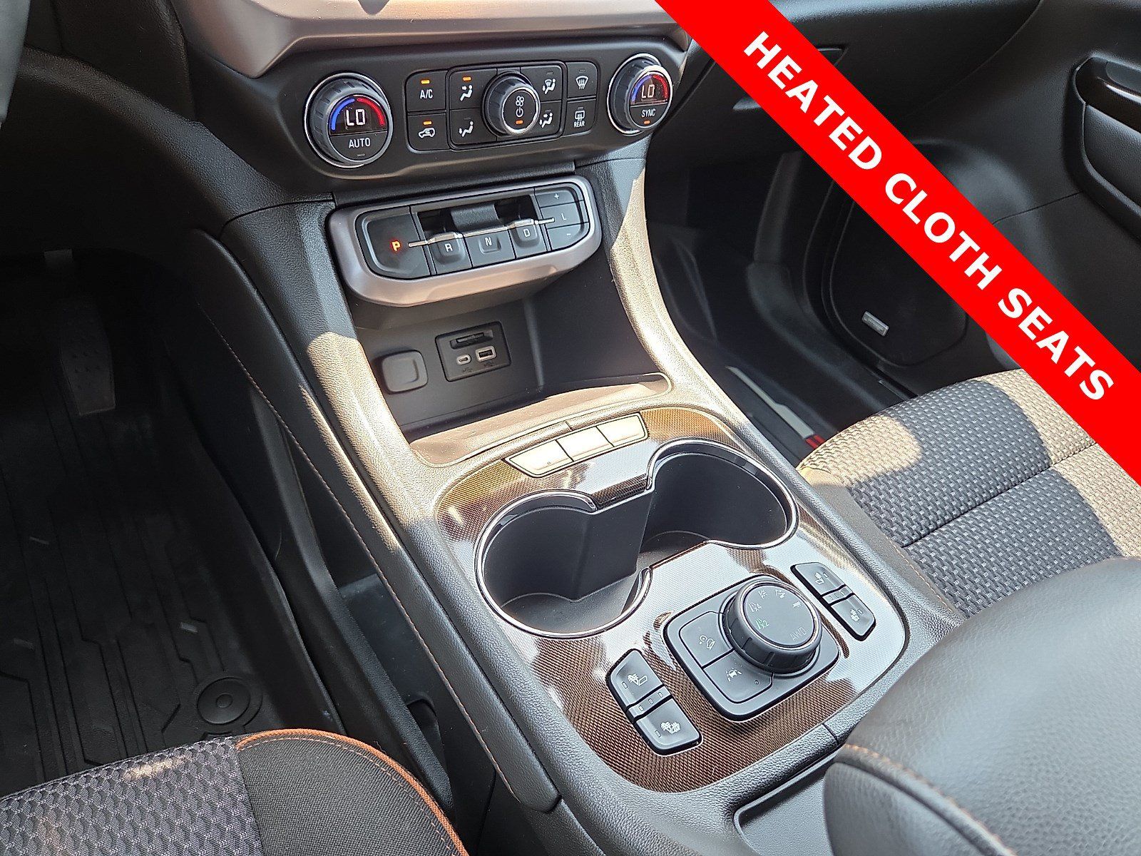 Used 2023 GMC Acadia AT4 w/ Trailering Package AWD/4WD image 25