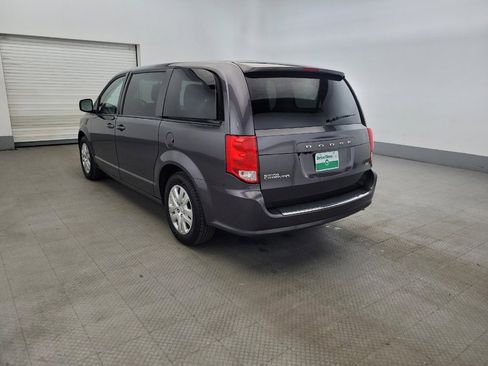 Used 2018 Dodge Grand Caravan SE image 5
