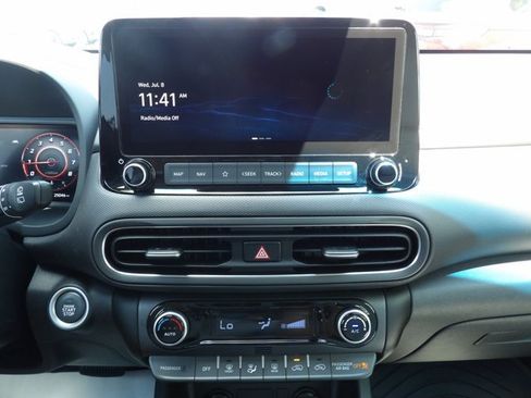 Certified 2022 Hyundai Kona Limited w/ Winter Weather Package FWD image 23