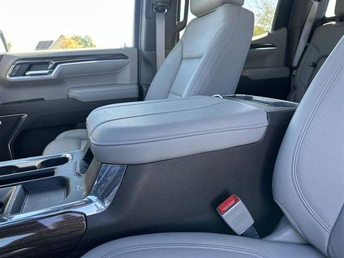 Certified 2025 Chevrolet Silverado 1500 LT Trail Boss w/ Convenience Package II image 20