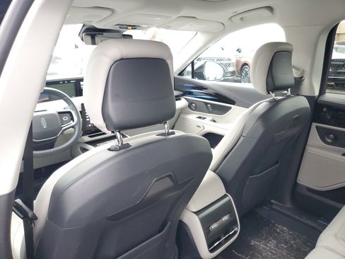 New 2026 Lincoln Nautilus Reserve w/ Jet Appearance Package image 27