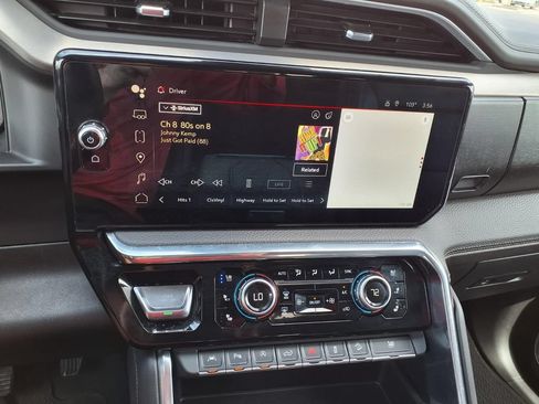 Used 2024 GMC Sierra 1500 Denali w/ Denali Reserve Package AWD/4WD image 31