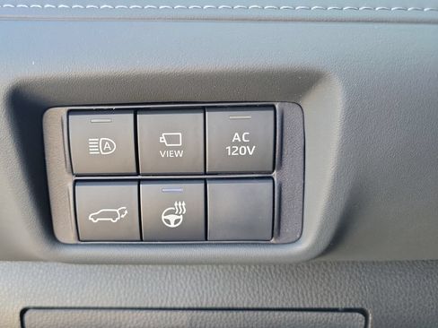 New 2026 Toyota Highlander Platinum AWD/4WD image 24