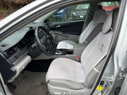 Used 2012 Toyota Camry LE image 16