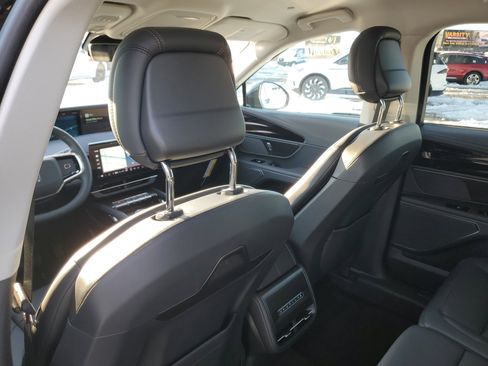 New 2026 Lincoln Nautilus Premier image 29