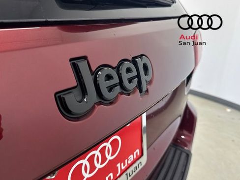 Used 2020 Jeep Grand Cherokee Altitude image 6