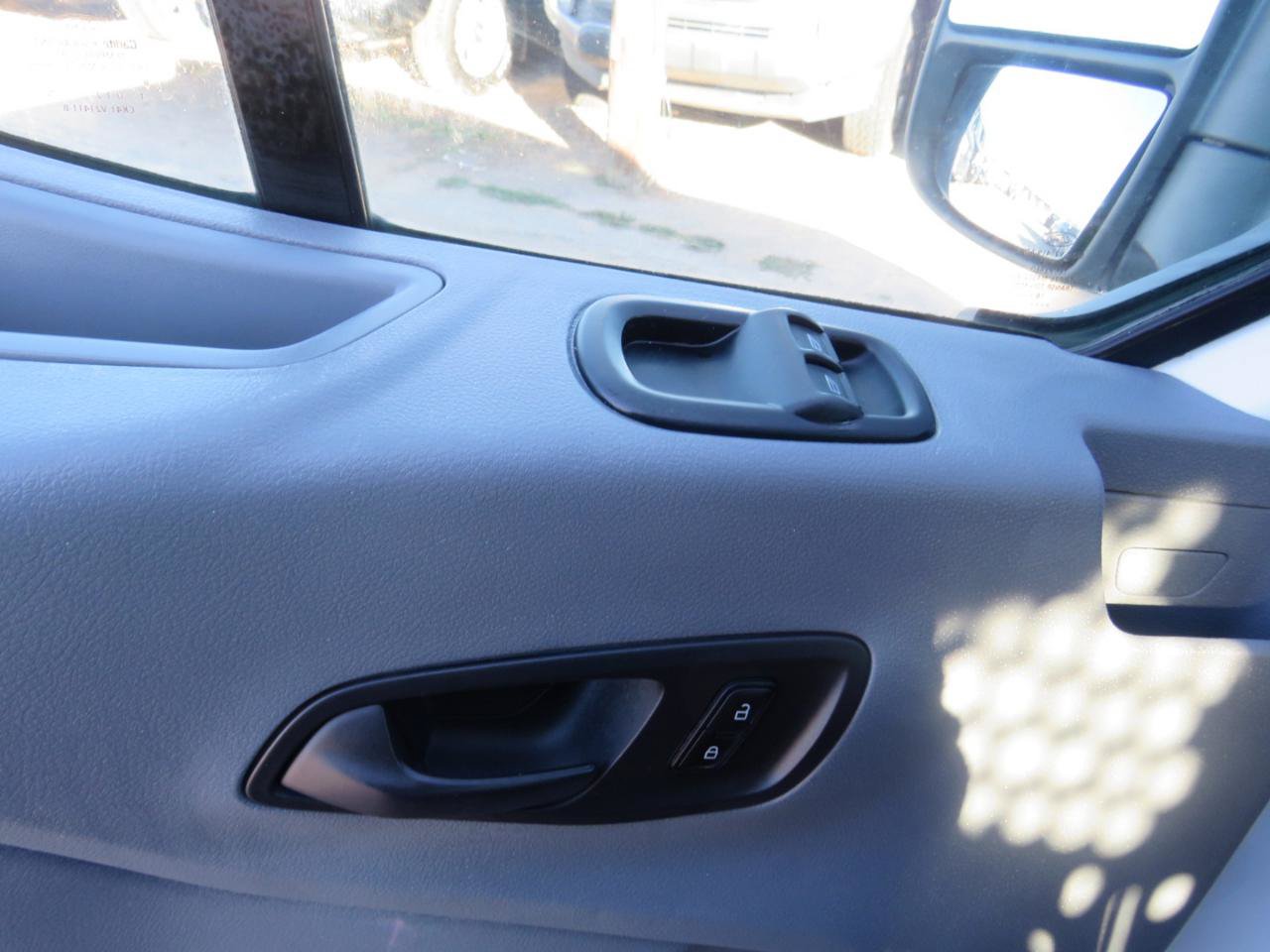 Used 2018 Ford Transit 350 148 Medium Roof RWD image 10