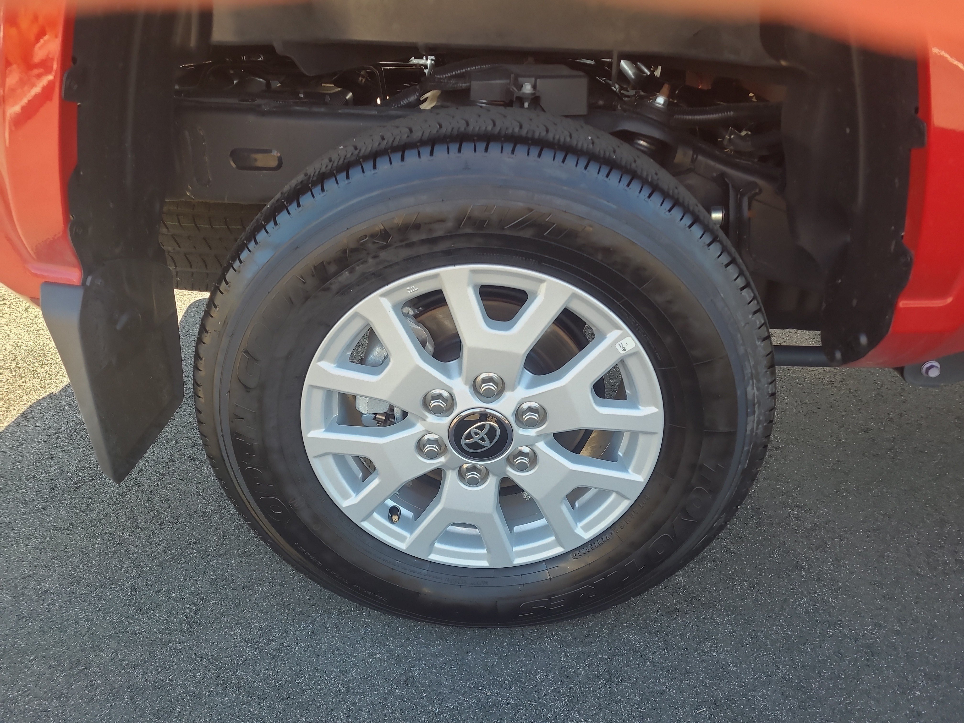 Certified 2026 Toyota Tacoma SR5 AWD/4WD image 11