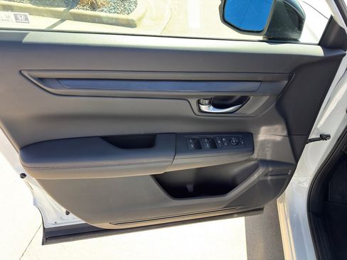 Used 2023 Honda CR-V Sport image 13