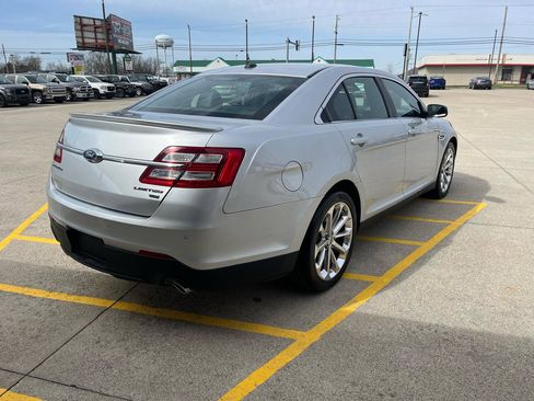 Used 2018 Ford Taurus Limited AWD/4WD image 6