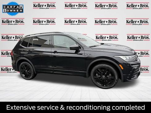Used 2022 Volkswagen Tiguan SE R-Line image 1