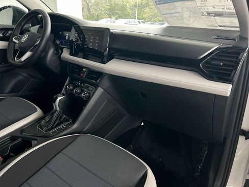 New 2026 Volkswagen Taos S image 31