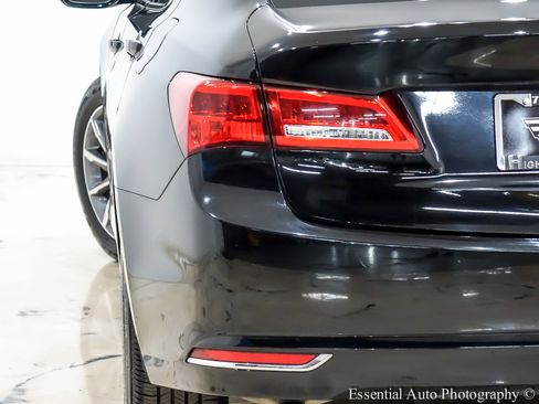 Used 2019 Acura TLX image 8