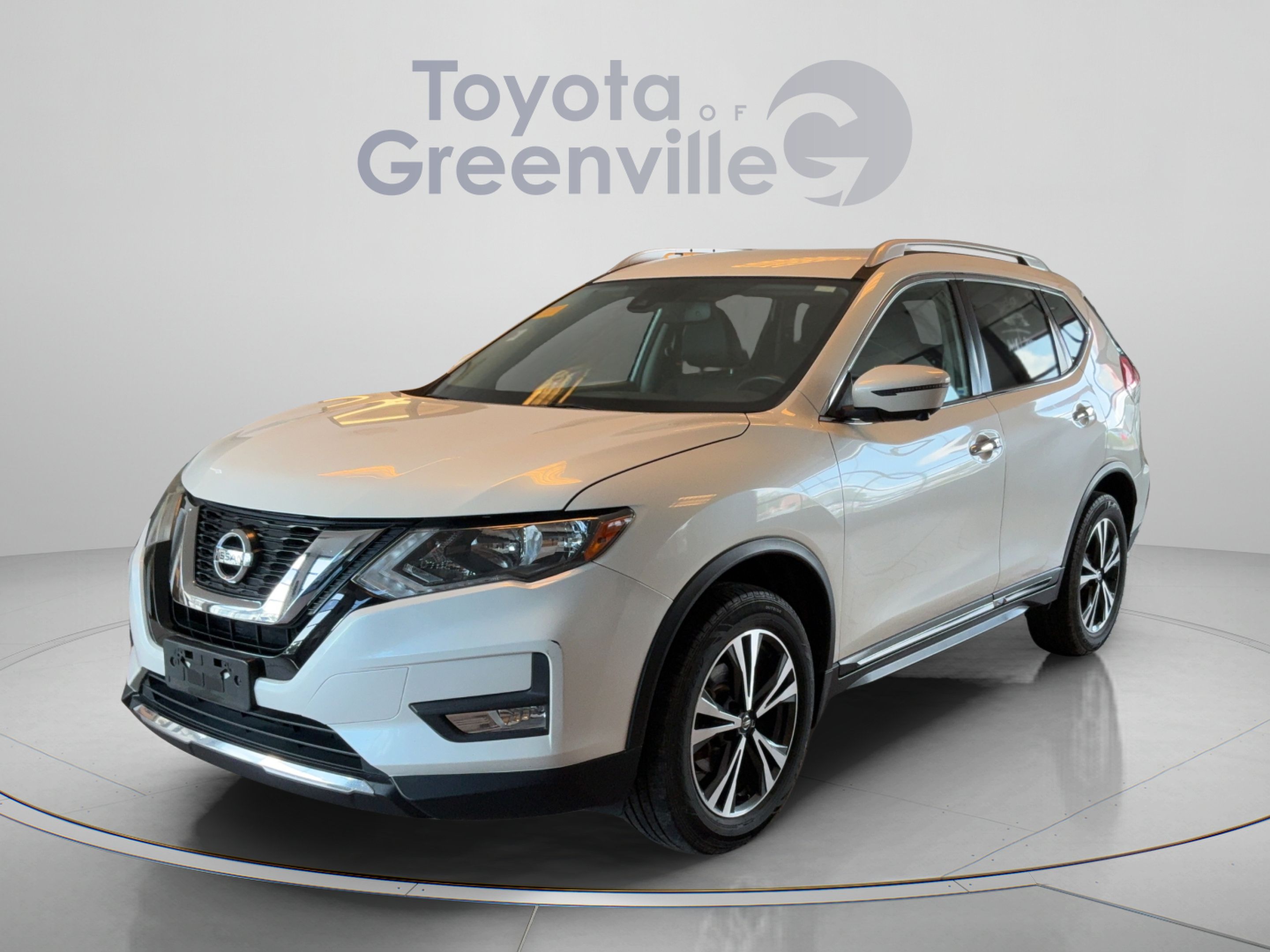 Used 2017 Nissan Rogue SL AWD/4WD image 1