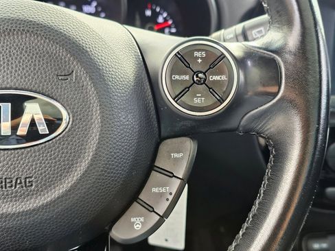 Used 2014 Kia Soul ! w/ Sun & Sound Package image 7