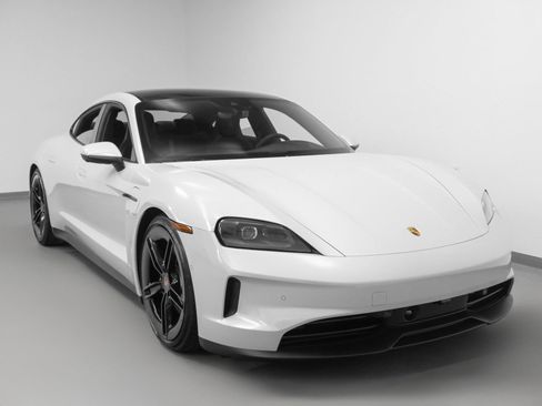 New 2025 Porsche Taycan image 10