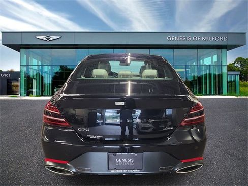 Used 2025 Genesis G70 2.5T image 7