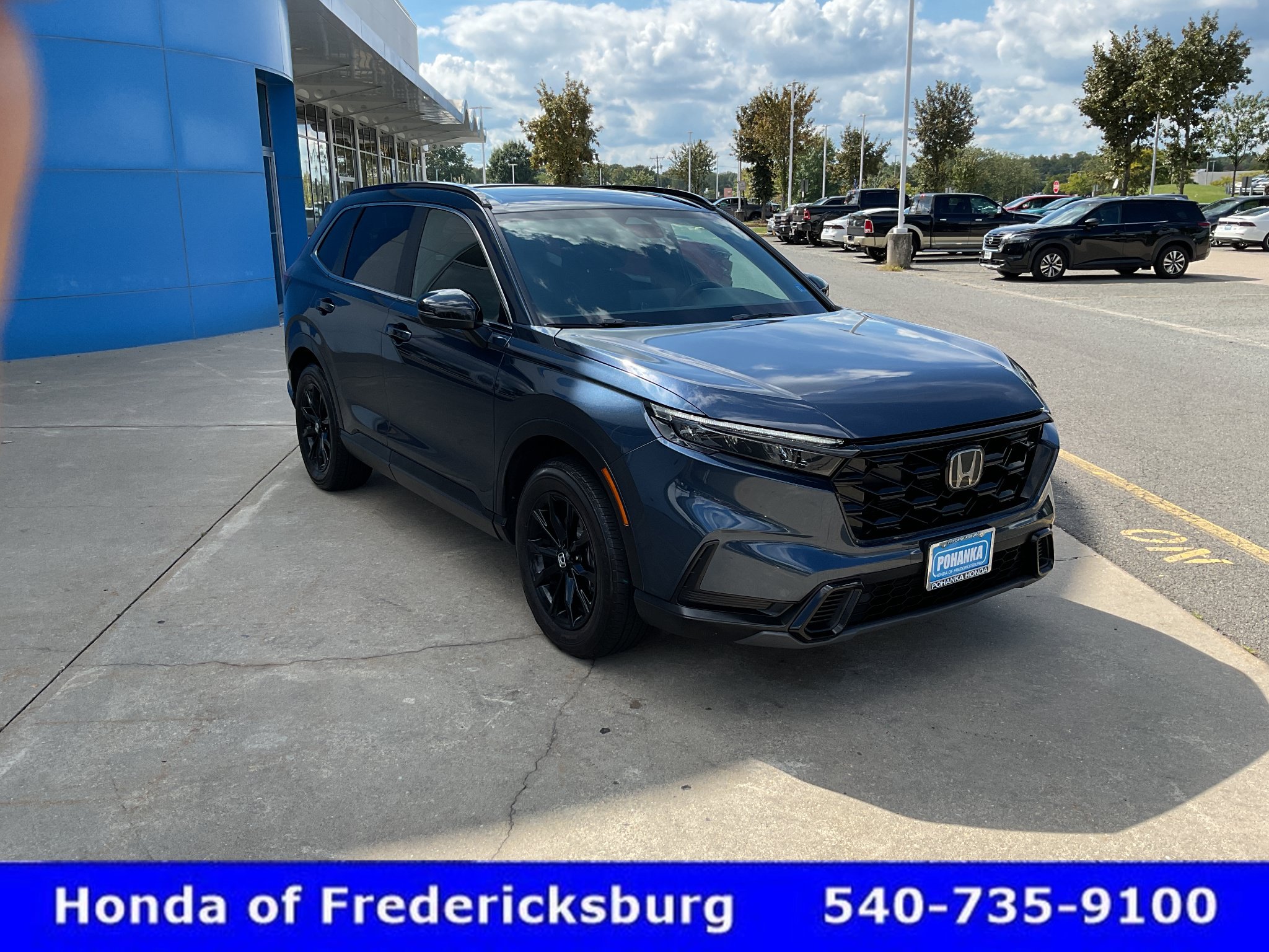 Used 2025 Honda CR-V Sport image 8