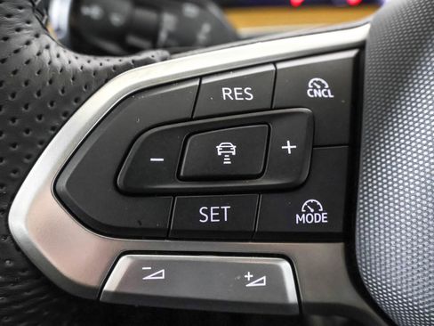 New 2026 Volkswagen Tiguan SEL R-Line image 24